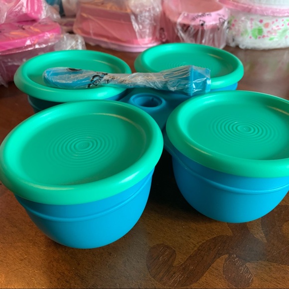 Tupperware Blossom Condiment Server - Picture 2 of 5